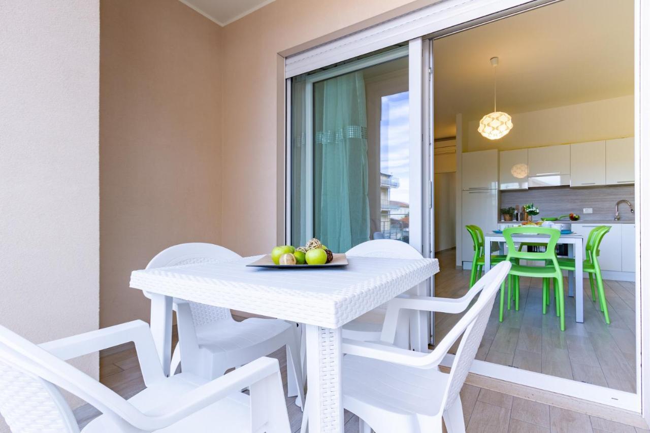Giada 1P - Palazzina Laura Myho Casa Appartement Tortoreto Buitenkant foto